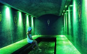 Mahogany Hotel Residence & Spa